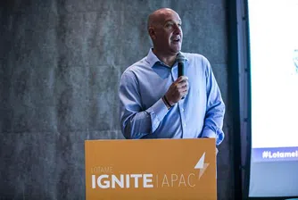 Той преживя терористичен атентат и сега има бизнес за милиони