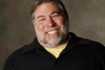 Съосновател на Apple: Махнете се от Facebook