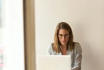 Седем начина да се фокусирате, докато работите