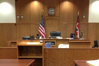 Бебето от обложката на албума на Nirvana днес съди групата