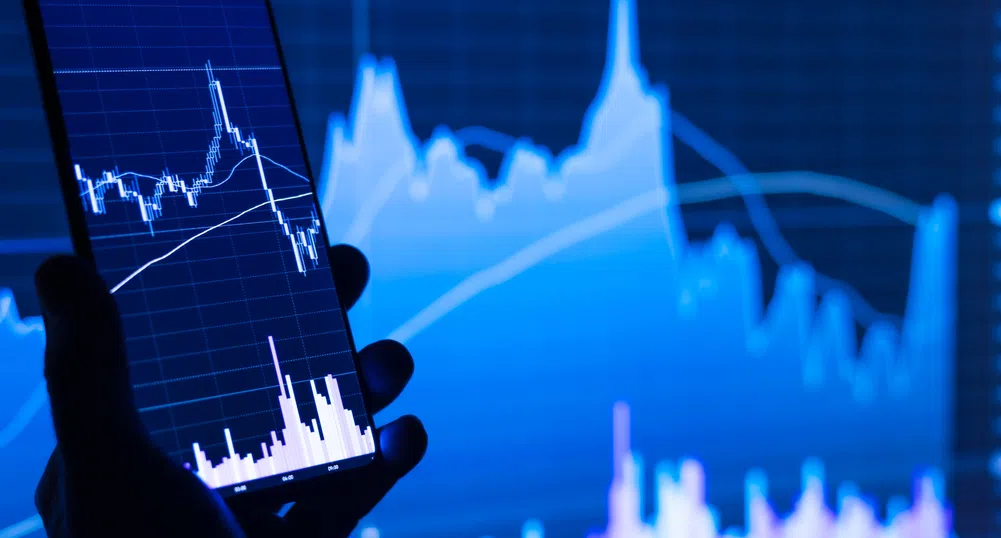 Пазарът на смартфони се връща към растеж