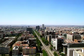 Масови безредици в Мадрид след смъртта на уличен търговец