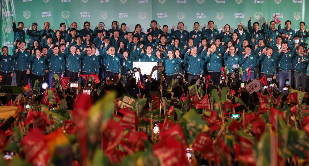 Нов президент и разделен парламент в Тайван. Какво означава това?