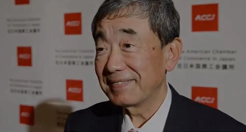 Този бизнесмен игнорира акционерите си, за да ги прави богати