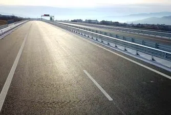 Възстановяват движението за Кулата в едното платно на АМ Струма