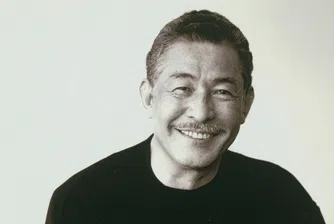 Почина Исей Мияке