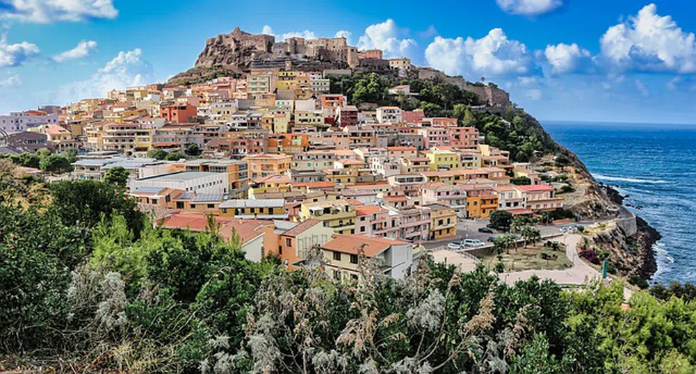 Италия ще ви плати, за да заживеете в Сардиния