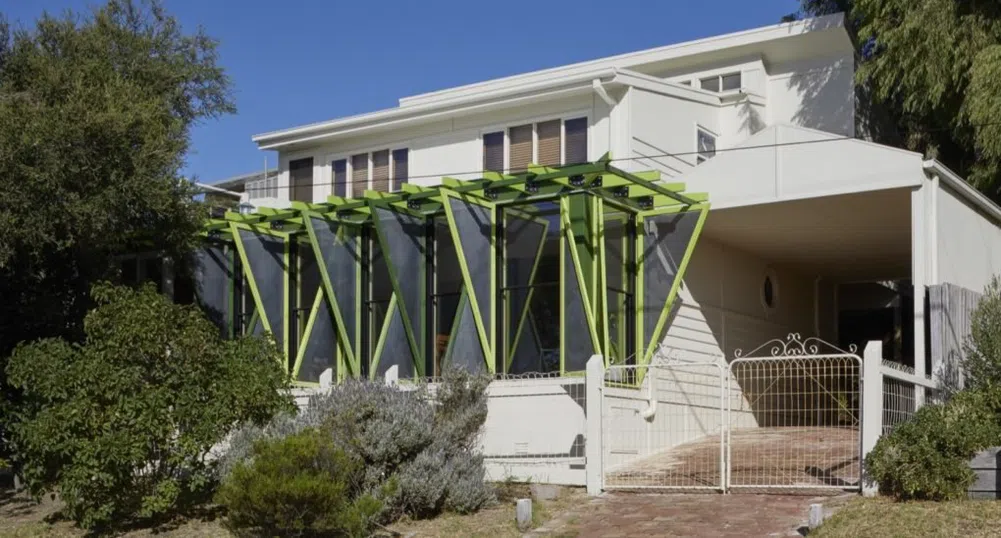 Едно време пощенска станция, а сега къща на плажа