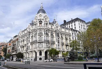 Испания вече не изисква зелен сертификат от пристигащите в страната