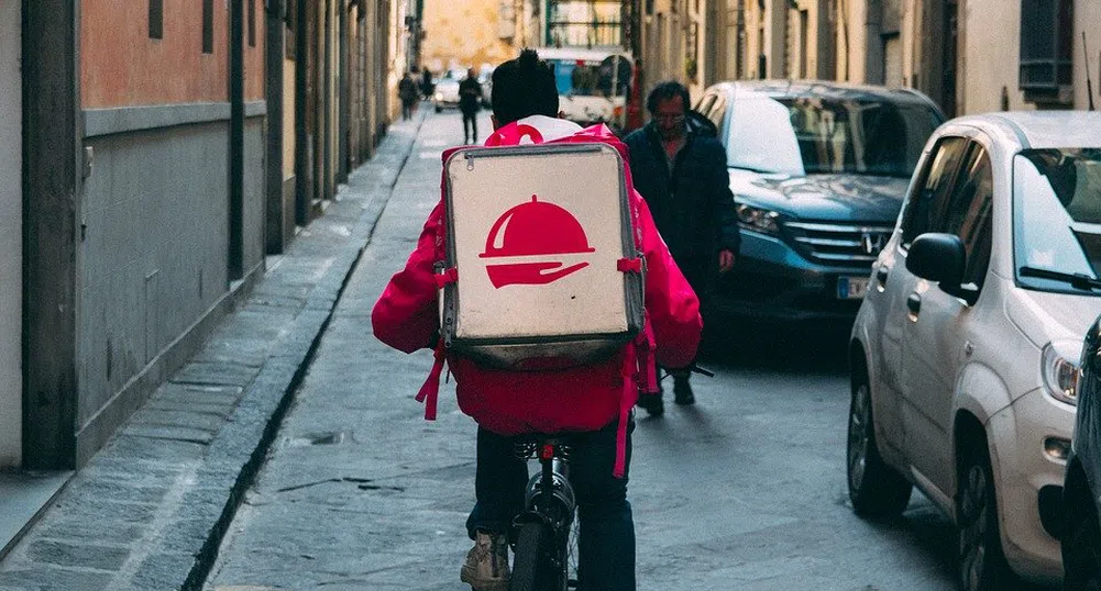 Глобяват заведения заради 9% ДДС на храната за вкъщи