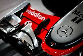 Люис Хамилтън е с коронавирус