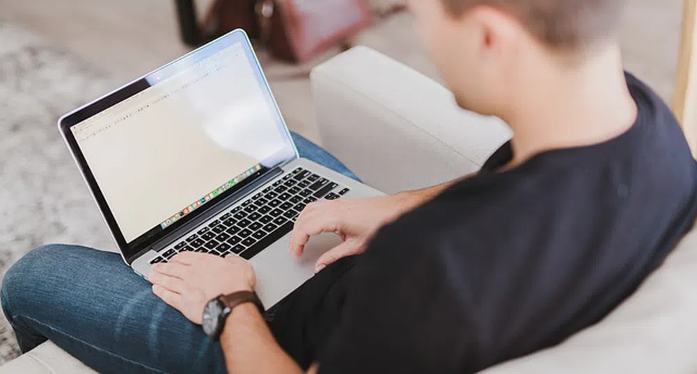 Как да инвестирате в себе си, когато шефът не го прави?