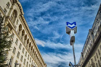 Метрото ще се движи на по-малки интервали в следобедните часове
