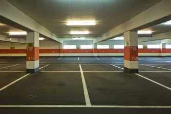 Паркомясто се продава за 100 000 долара