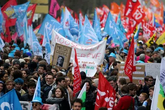 Френският Сенат одобри непопулярната пенсионна реформа на Макрон