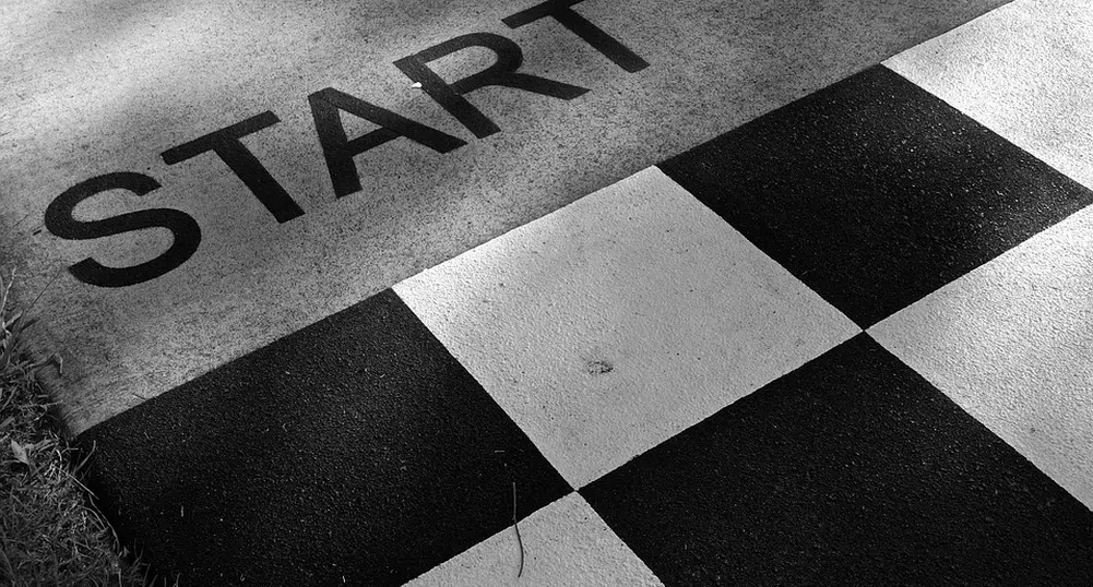 Путин подкара новата си лимузина по писта за Формула 1 (видео)