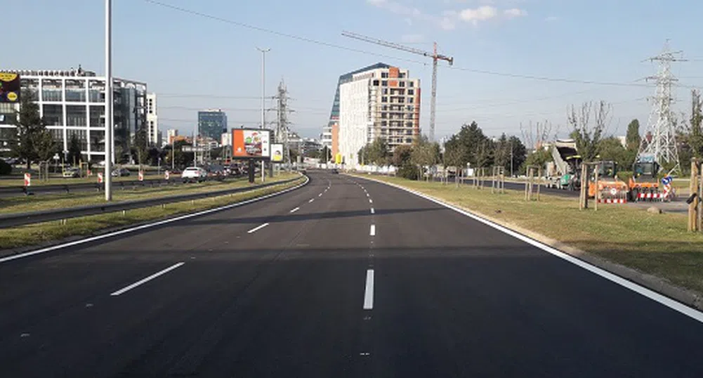 Днес възстановяват изцяло движението по бул. „България“ в София