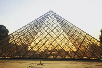 Лувърът отвори врати