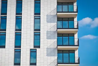 Бум на сделки с имоти във Варна, спад в София