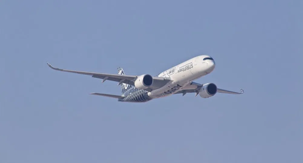 Защо авиокомпания ще сложи двуетажни легла и дивани в икономична класа?