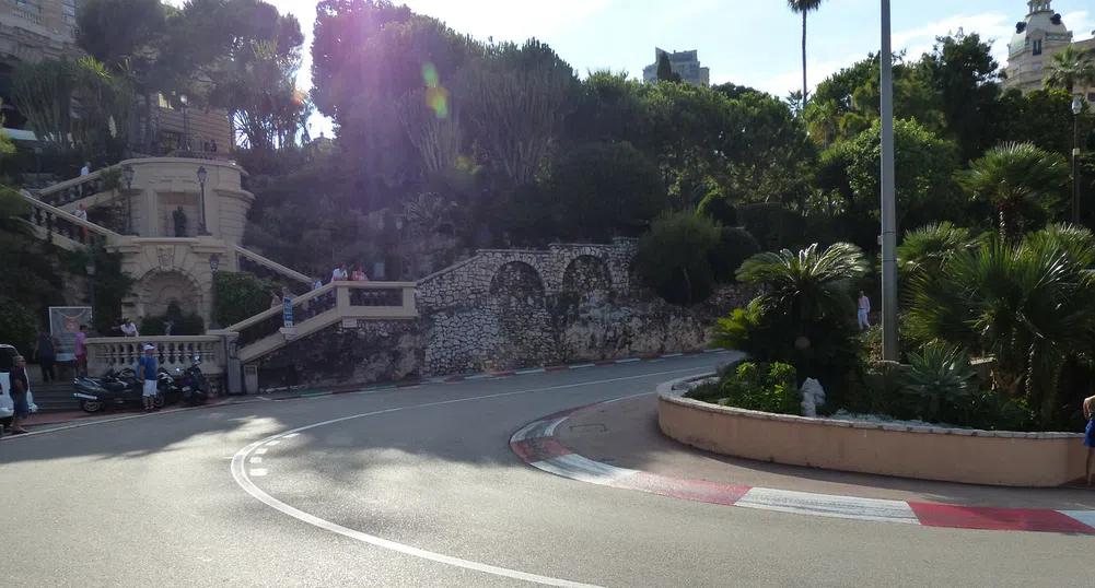 Louis Vuitton превръща трофеите във Формула 1 в още по-желана награда