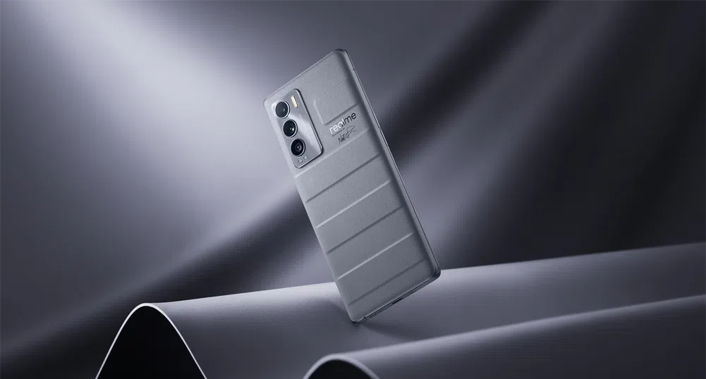 А1 добавя нов 5G смартфон в каталога си - realme GT Master Edition