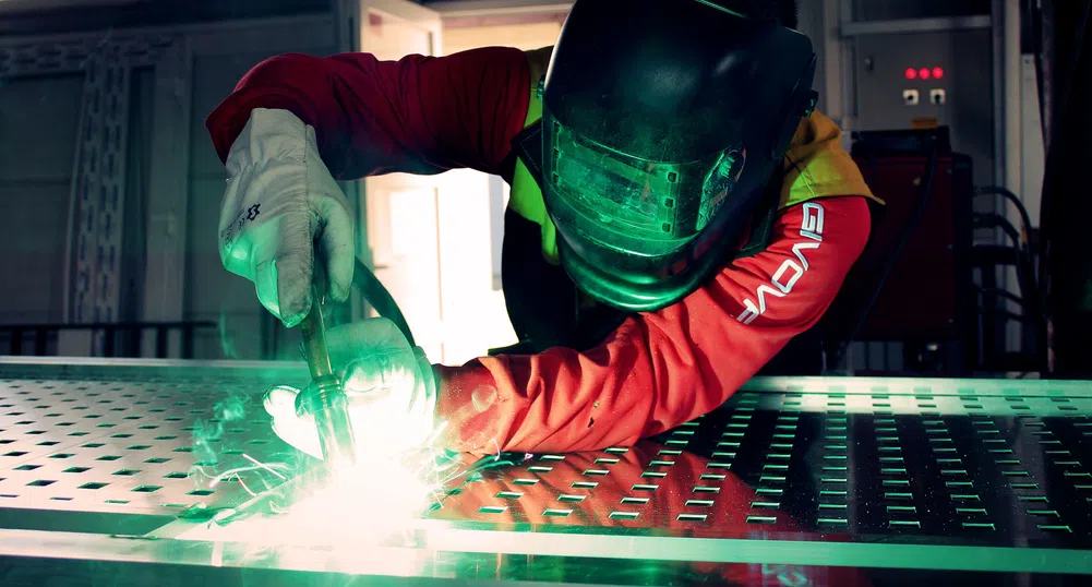 Промишленото производство нараства с 3.5% за година