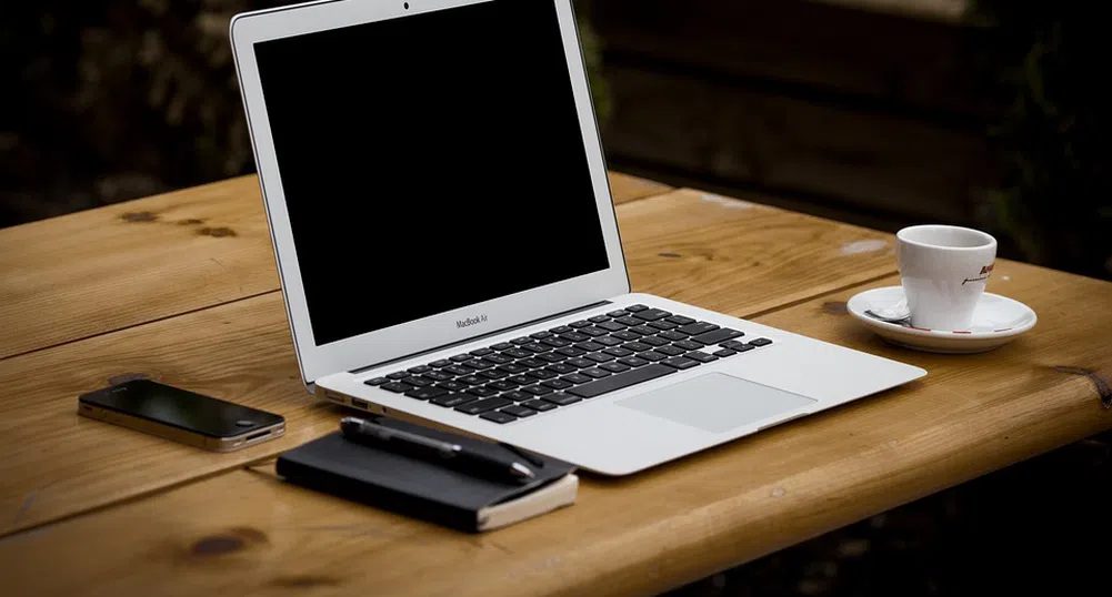 Колко не достига на Apple до оценка от 1 трилион долара