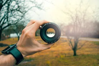 Фотограф използва лесни трикове, за да прави невероятни снимки