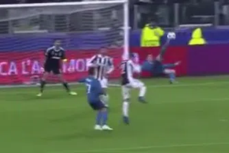 Задната ножица на Роналдо потопи акциите на Ювентус