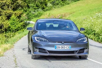 Колко щяхте да спечелите, ако бяхте инвестирали $1000 в Tesla преди 10 г.?