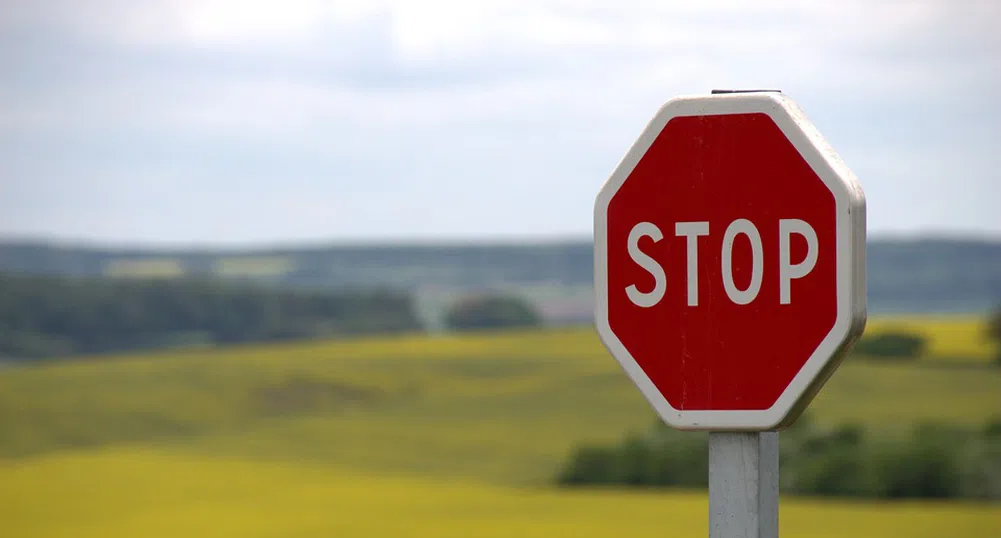 Списъкът на публичните дружества намаля с още две