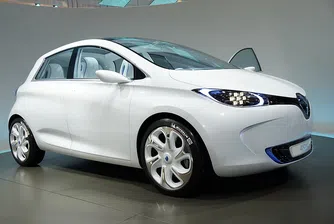 Тази кола Renault може да пише романи
