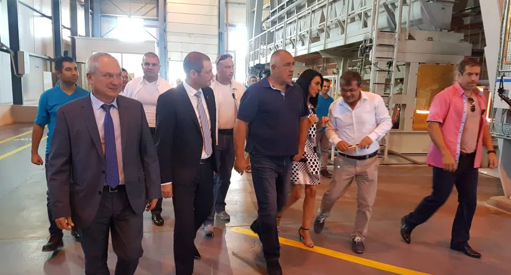 Държавата реновира пътя до завода на Тракия Глас край Търговище