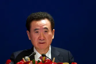 Защо някогашният най-богат китаец разпродава империята си?