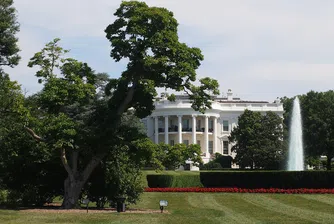 Президентът Байдън сложи подпис под нови мерки за 1.9 трилиона долара