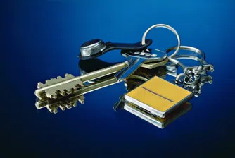 Четири компании с общ пазарен дял от близо 50% в общото застраховане