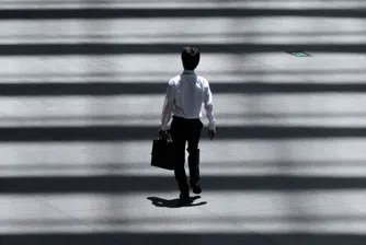 Проучване: Бизнес активността се свива още, еврозоната вероятно е в рецесия