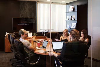 Как да блеснете пред конкуренцията за работа с AI умения