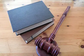 Съдът: Спирането на работата на британския парламент е незаконно