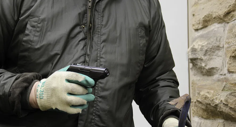 Откраднаха 1 млн. еврo от къща в Скопие