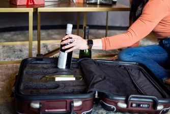 Бар в куфара или повече място за подаръци от любими дестинации