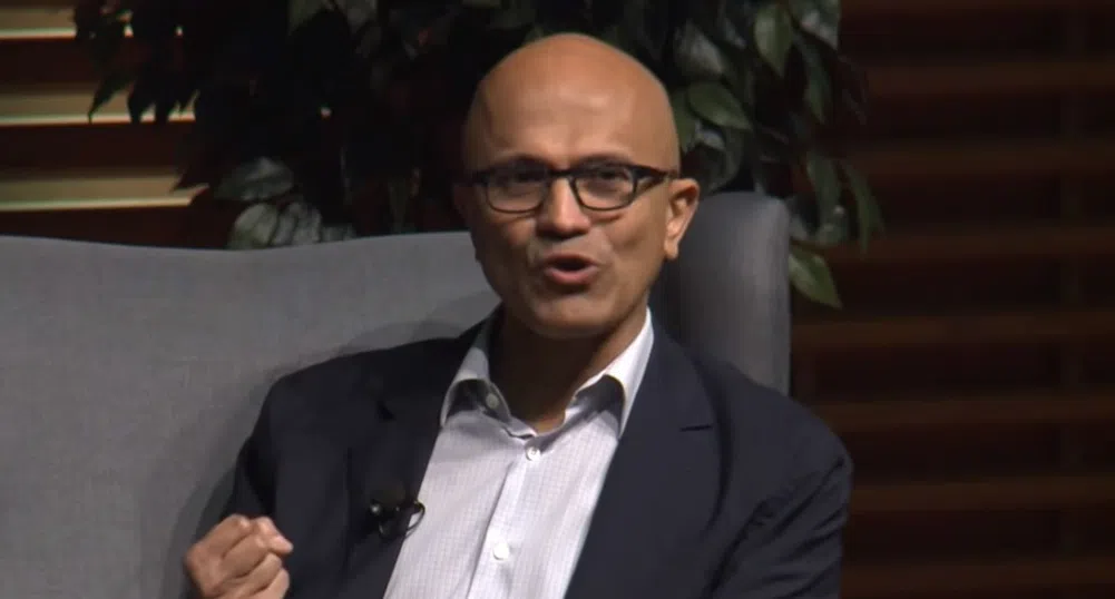 Microsoft увеличи заплатата на шефа си с 66%