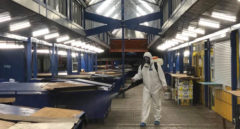 Продължава дезинфекцията на Женски пазар и пазара Димитър Петков