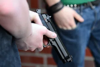 73% от младите бели в САЩ познават някой, който има пистолет