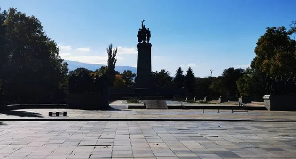 Започва процедура по преместване на паметника на Съветската армия в София