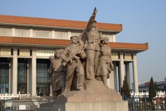 Китай е вторият най-голям производител на оръжие в света