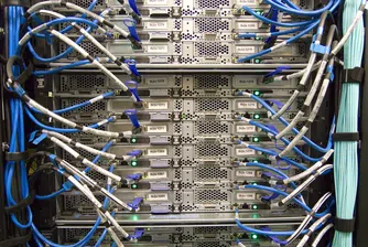 Google инвестира 600 млн. евро в европейския си дата център