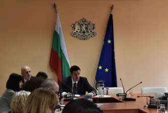 Как държавата ще управлява рафинерията в Бургас при форсмажорни ситуации