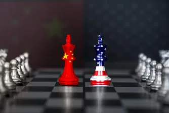 Байдън и Си Цзинпин започнаха срещата си с усмивка